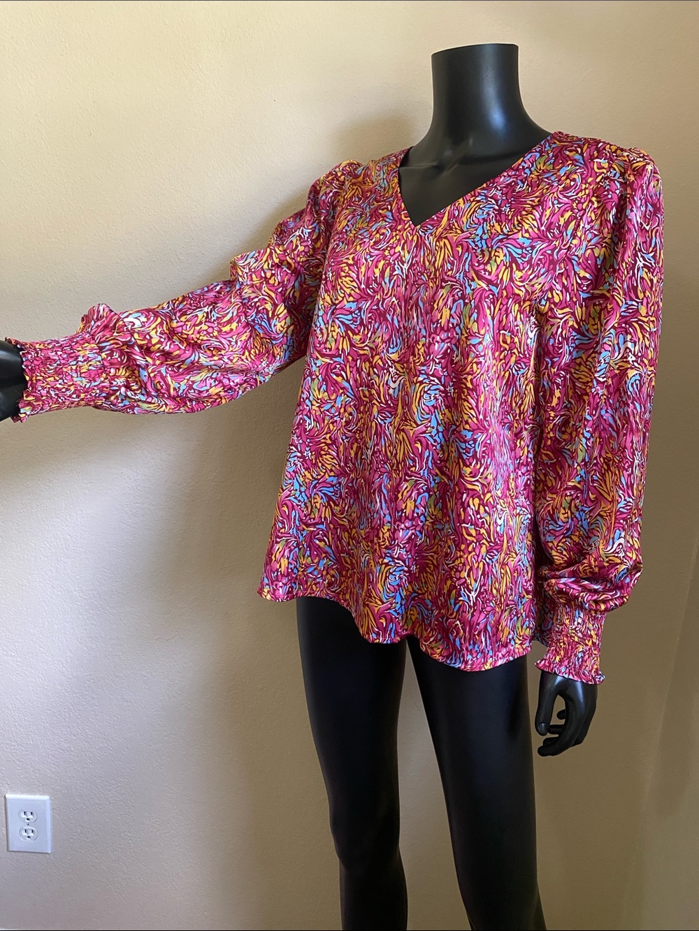 JODIFL Pink Magenta Yellow Blue V-Neck Long Sleeve Blouse - Picture 3 of 11